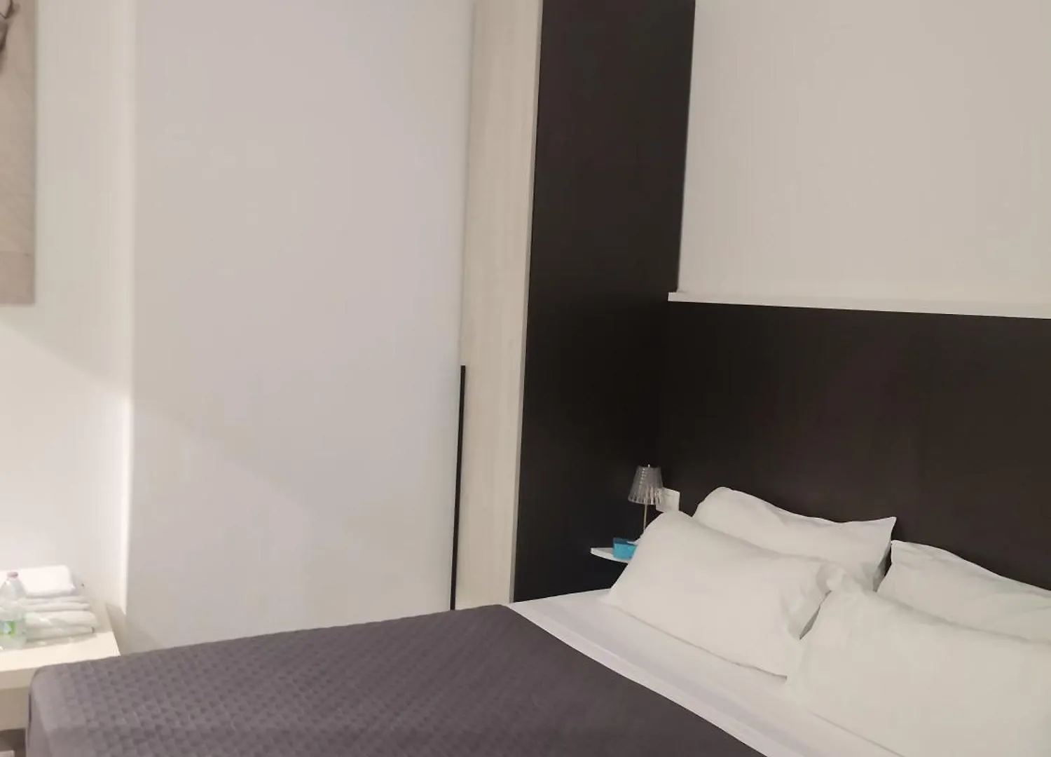 Milan Cenisio 3 Bed & Breakfast