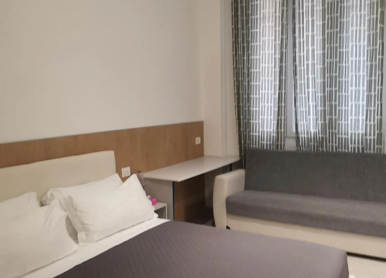 Milan Cenisio 3 Bed & Breakfast