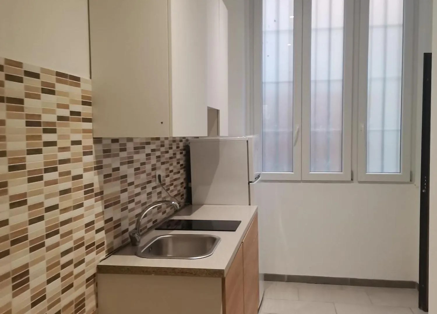 Milan Cenisio 3 Bed & Breakfast Italy