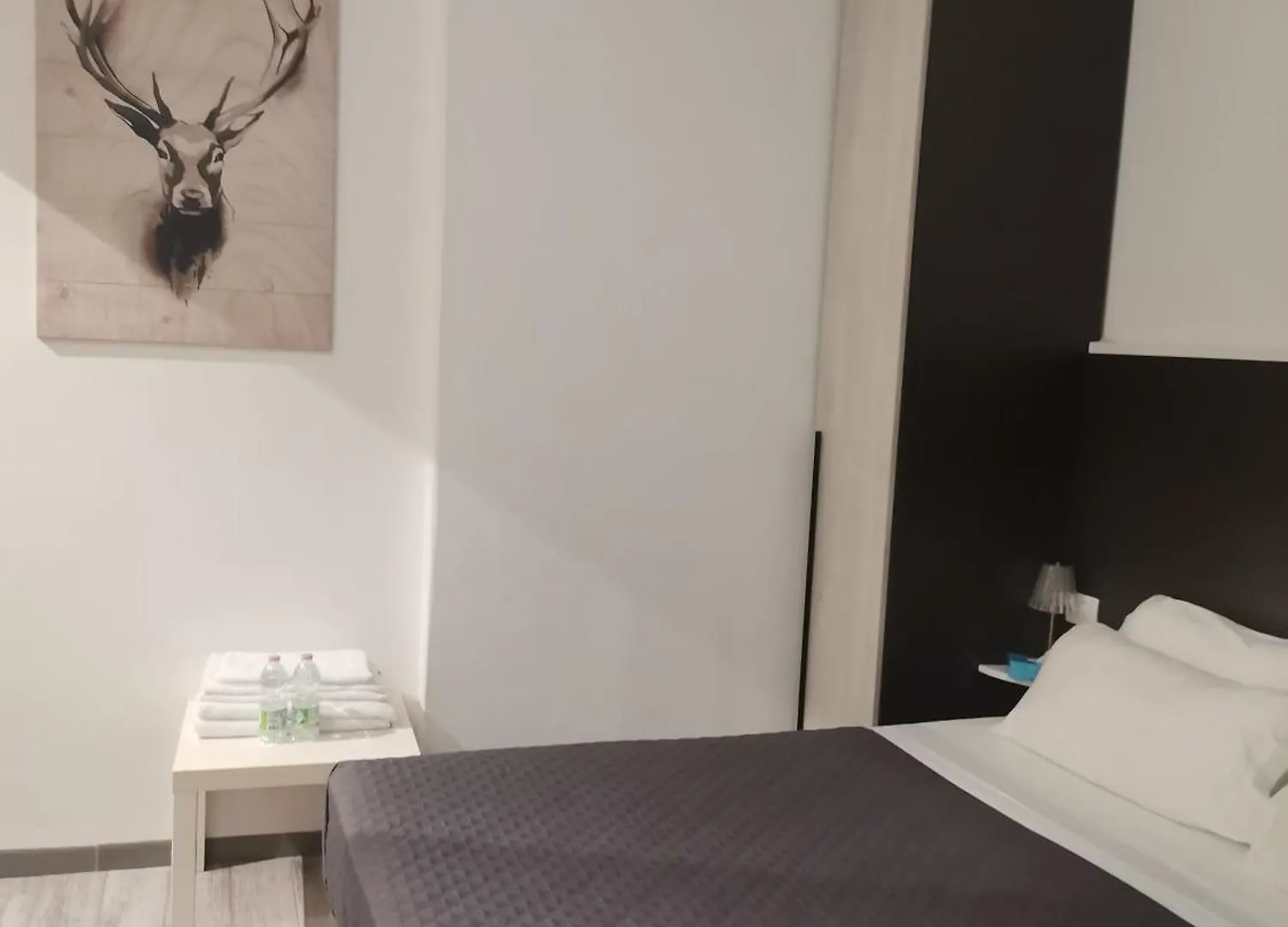 Milan Cenisio 3 Bed & Breakfast
