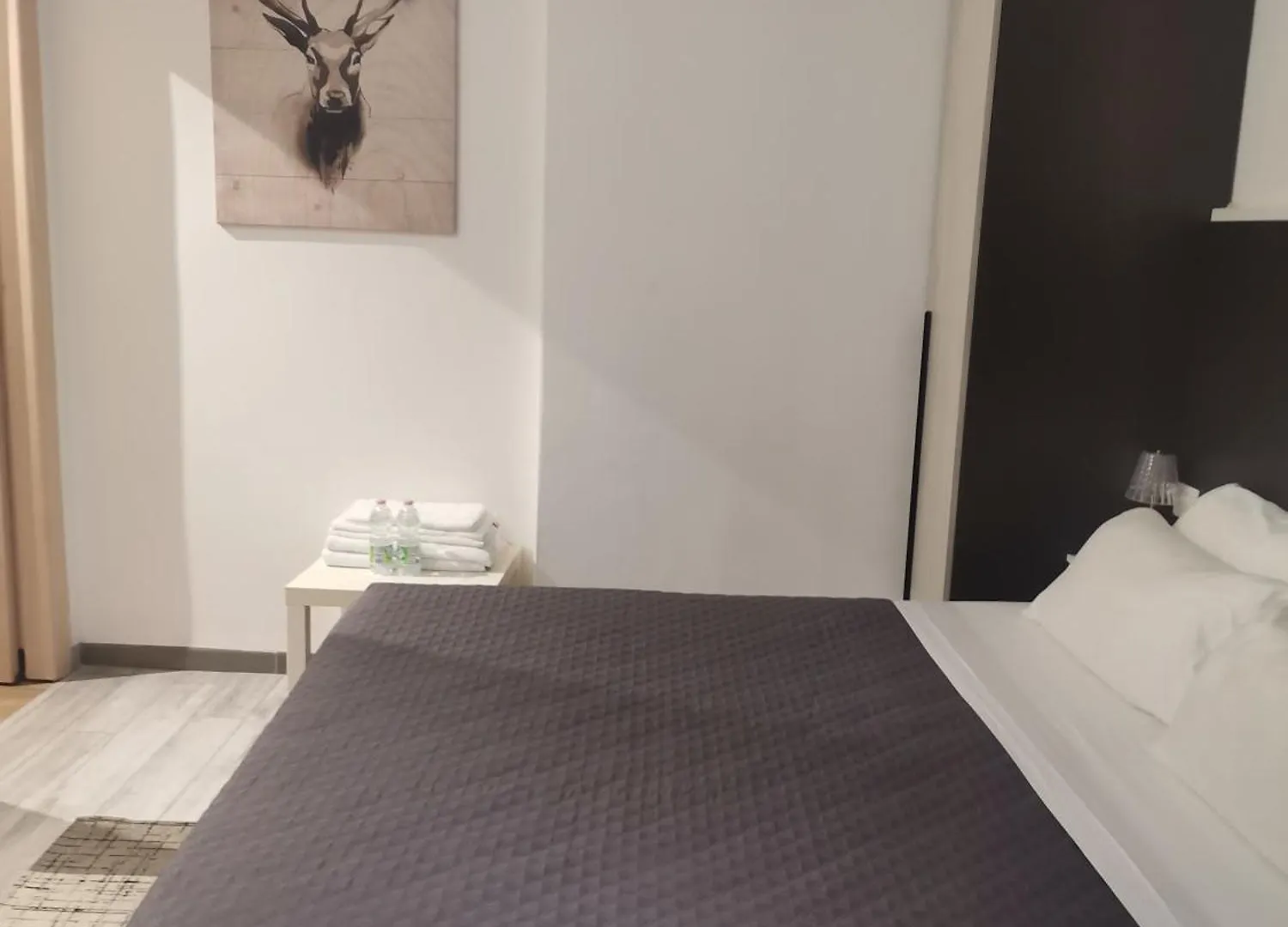 Milan Cenisio 3 Bed & Breakfast